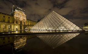 Вечерний Париж, фотография лувра